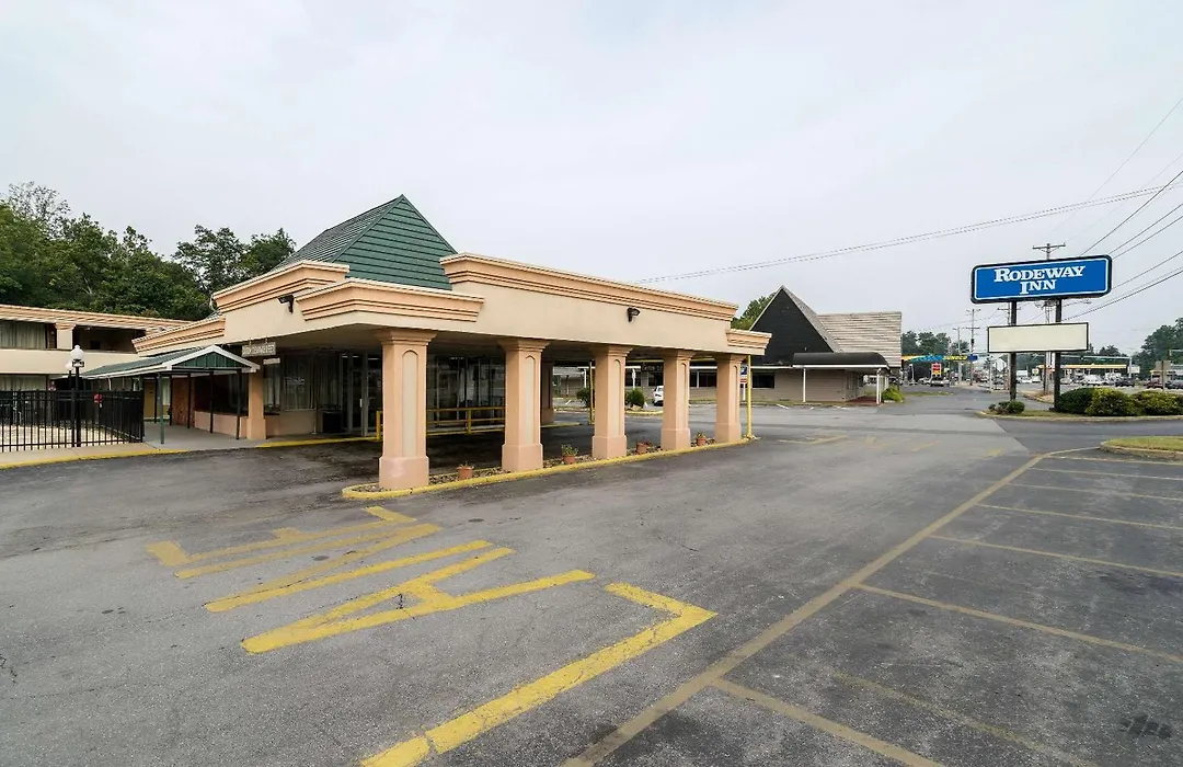 Rodeway Inn University-1