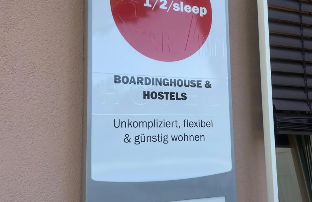 1, 2, sleep Boardinghouse Unterschleißheim Zentrum-1