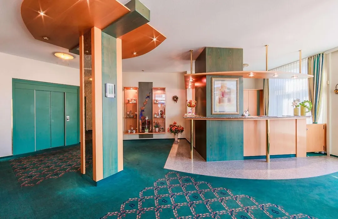 PLAZA Hotel Blankenburg Ditzingen, Sure Hotel Collection-1