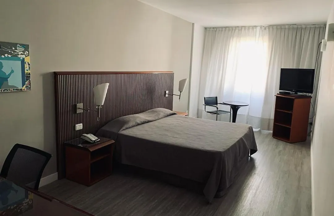 Cristal Palace Hotel-1