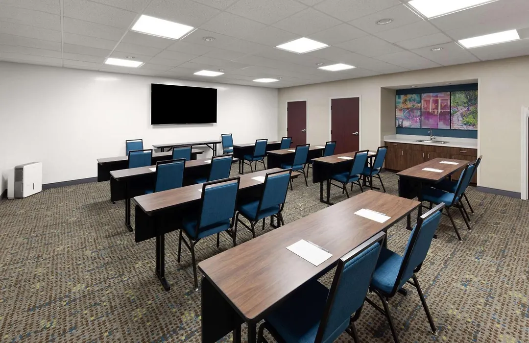 Hampton Inn & Suites Dothan-1