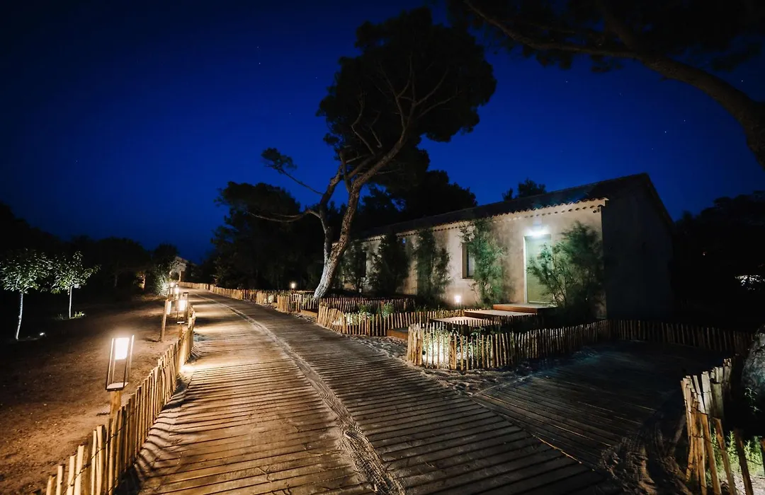 Le Hameau Des Pesquiers Ecolodge&Spa, Curio Collection By Hilton-1