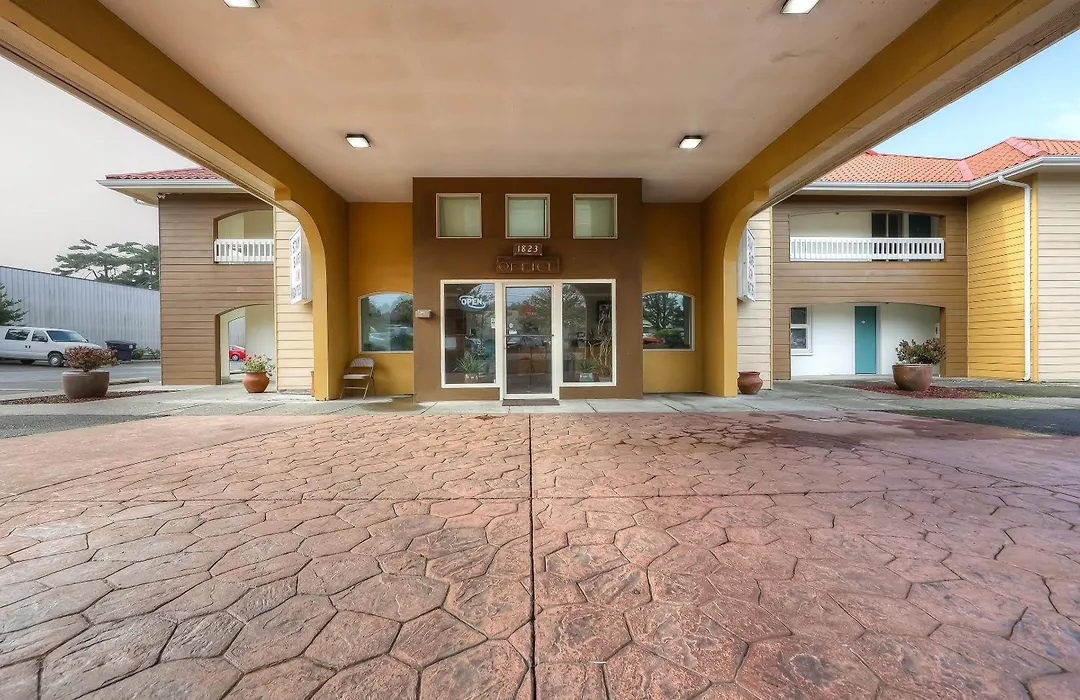 Newport Inn By Oyo - Hwy 101-1