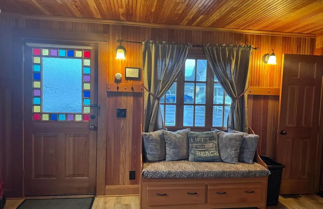 Whistling Winds Motel-1