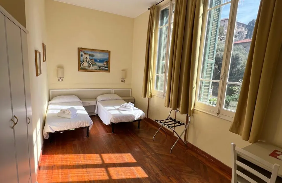 Hotel Petit Royal-1