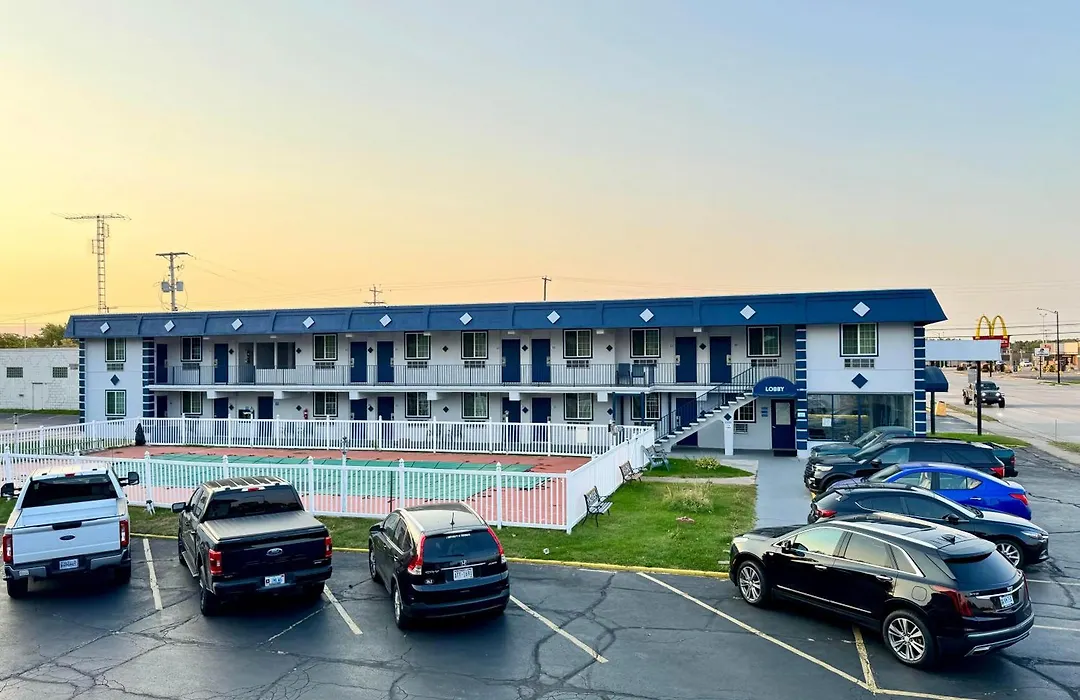 Rodeway Inn St Joseph-1