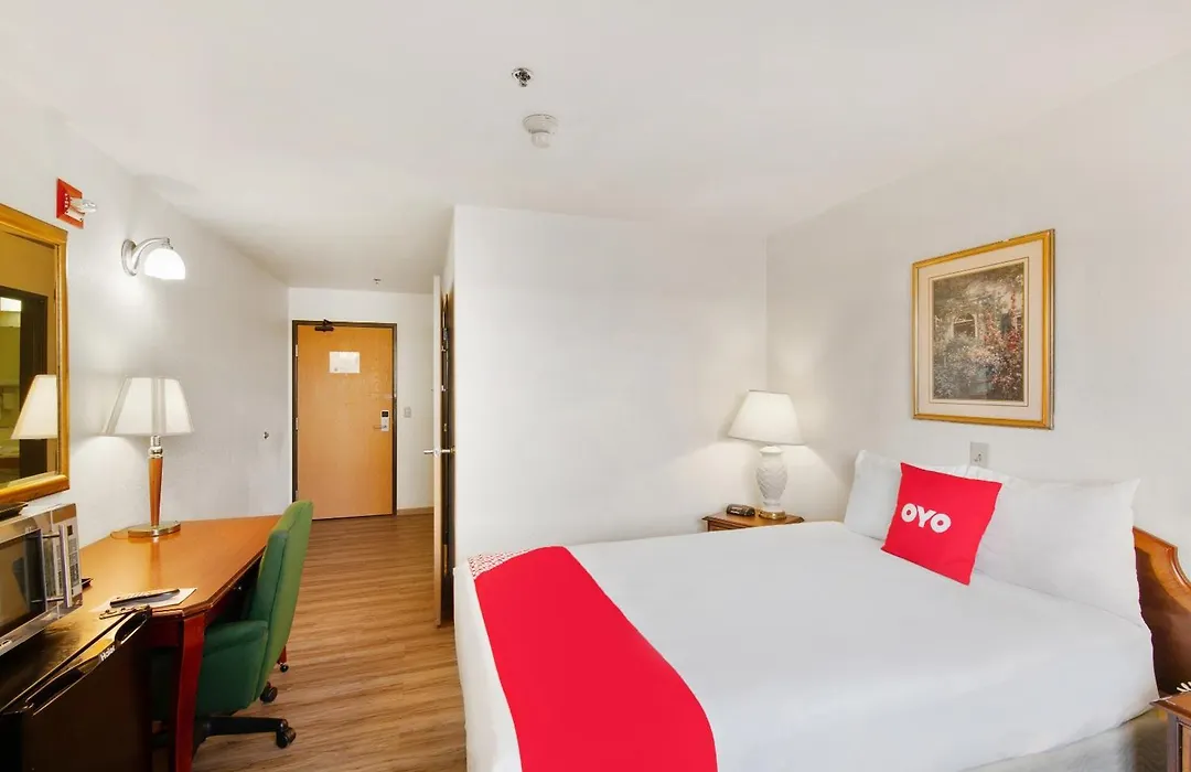 Oyo Hotel Portage I-94-1