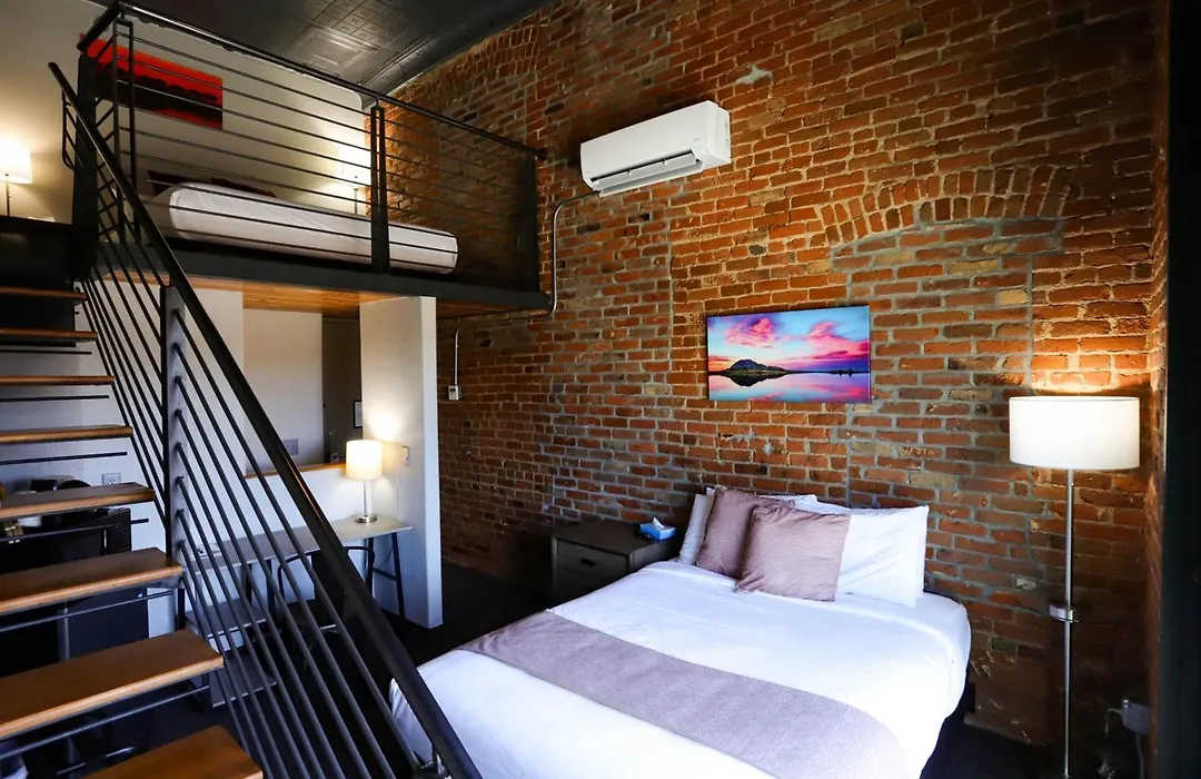 The Hotel Sturgis-1