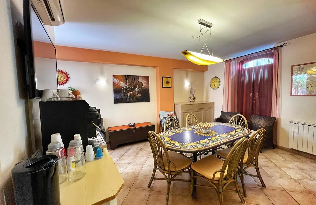 B&B Epos Acitrezza-1