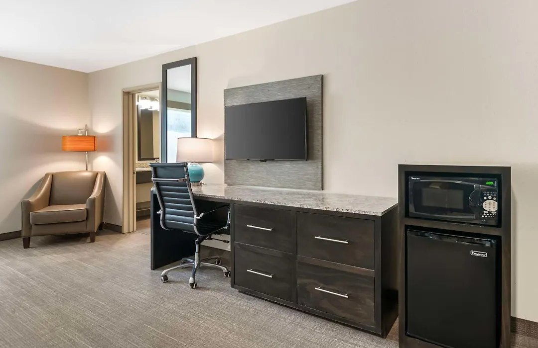 Magnolia Pointe; BW Signature Collection-1