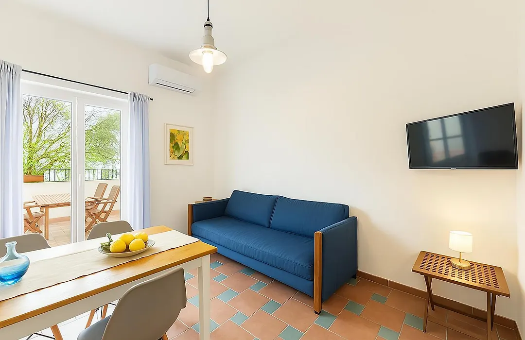 Le Grand Bleu - Gioia Apartments-1