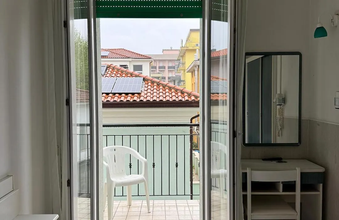 Hotel Urania Nuova Gestione-1