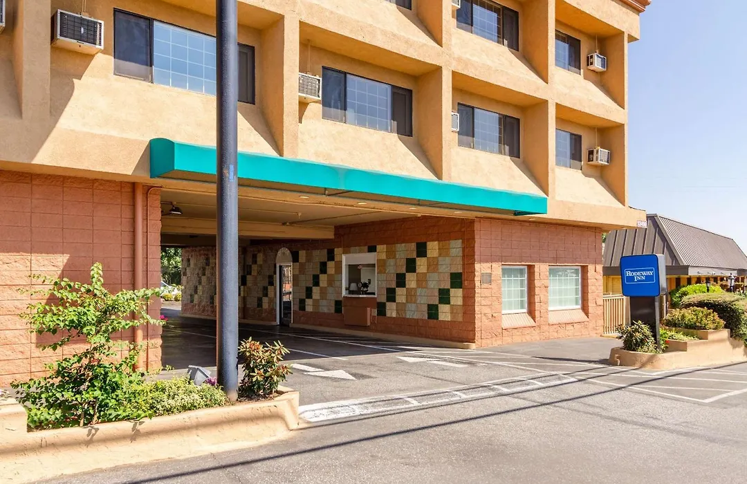 Auburn House Hotel-1