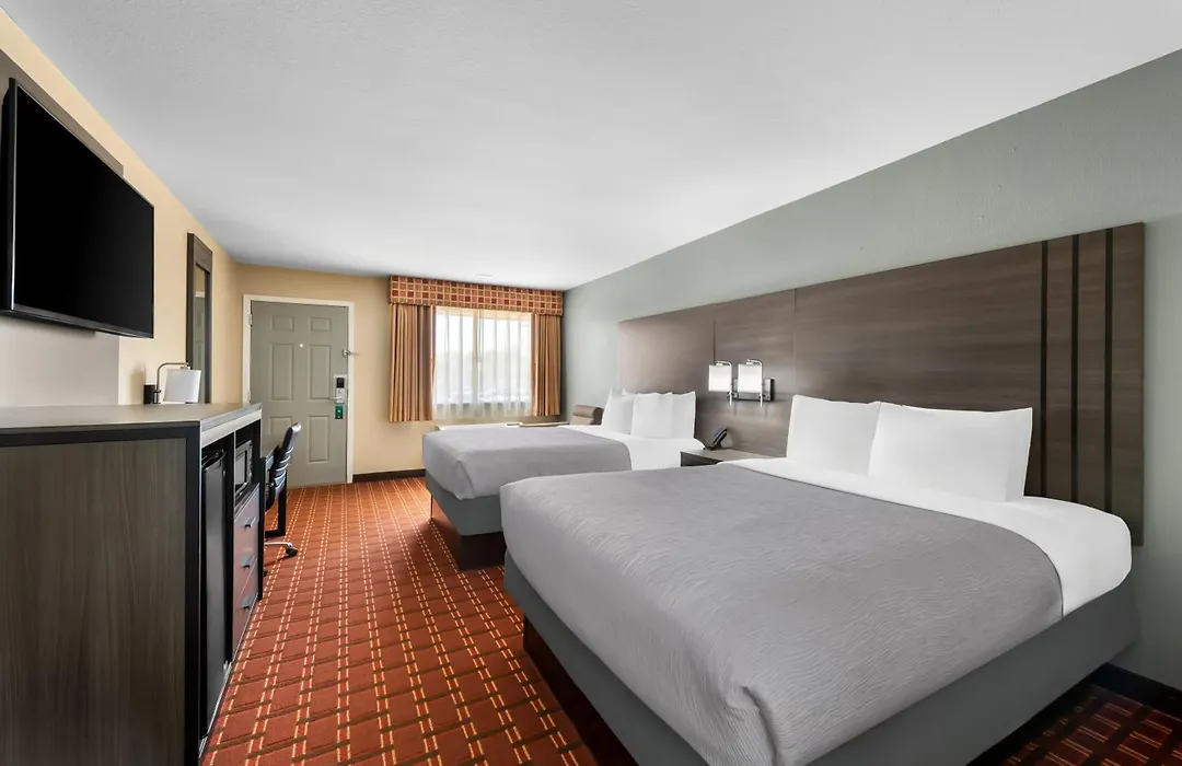 Quality Inn Marshall-1