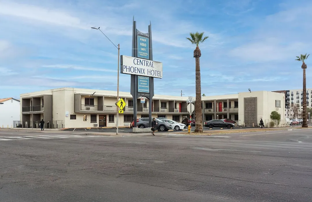 Central Phoenix Hotel-1