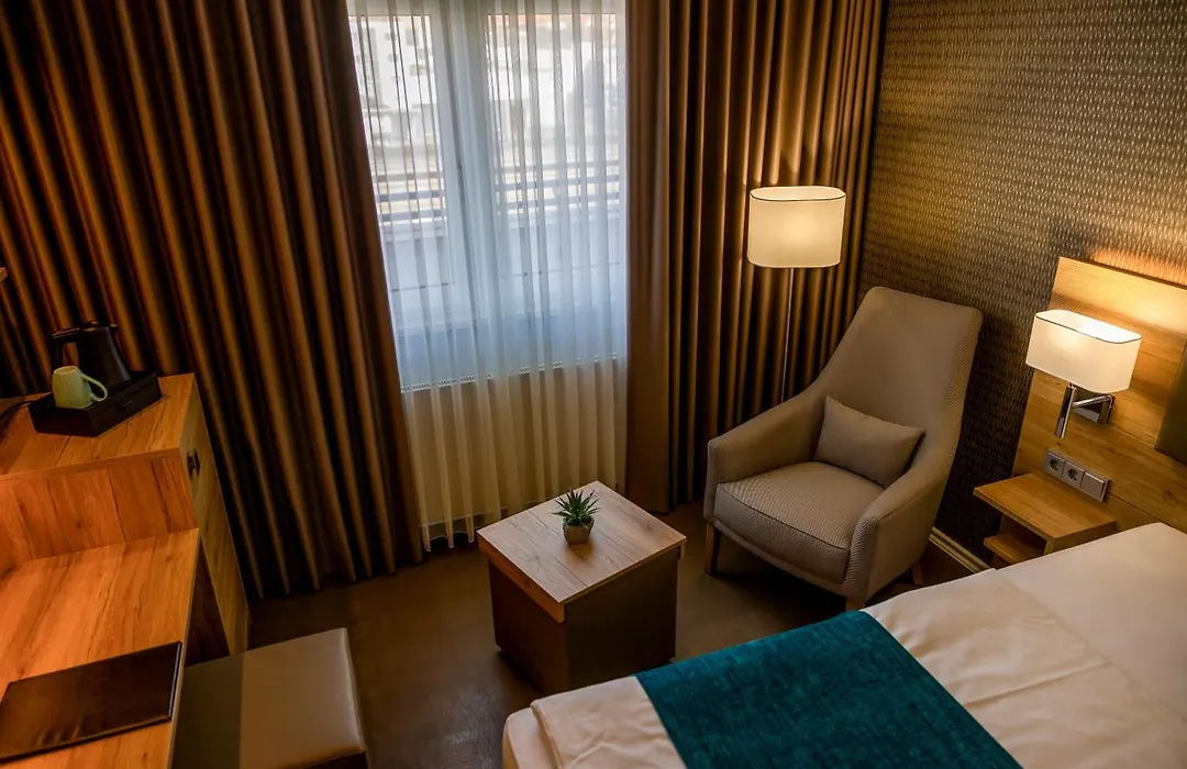 Hotel Logotel-1