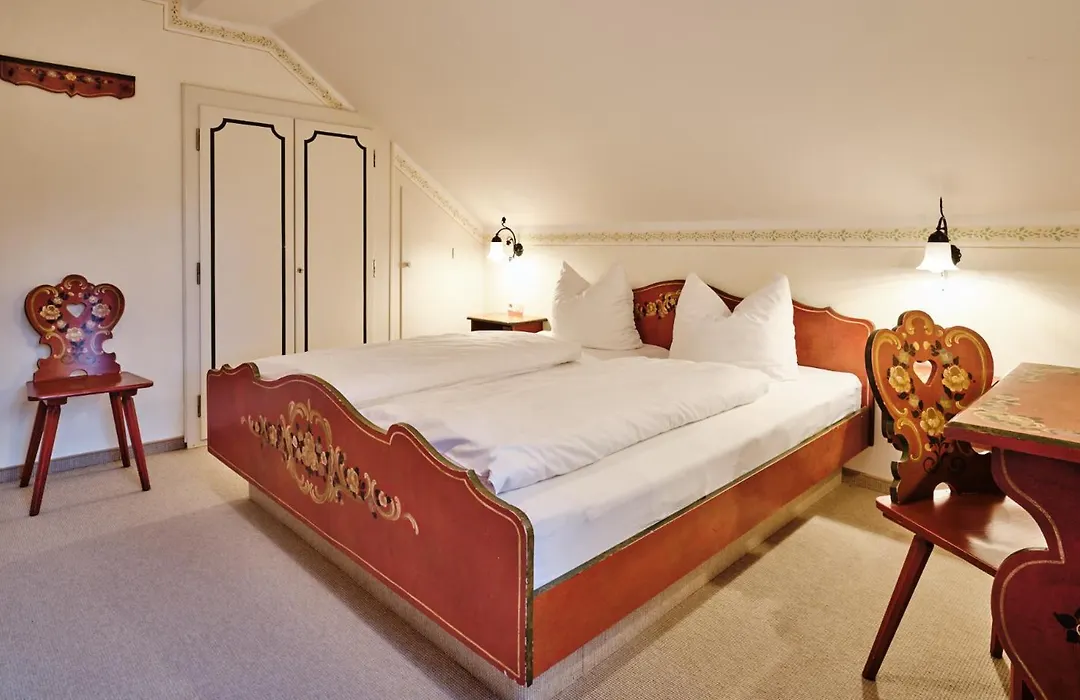 Landhotel Herzogstand Garni-1