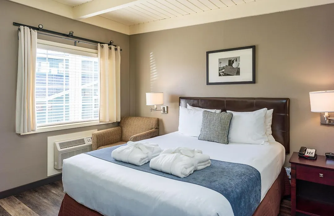 Earthbox Inn & Spa-1