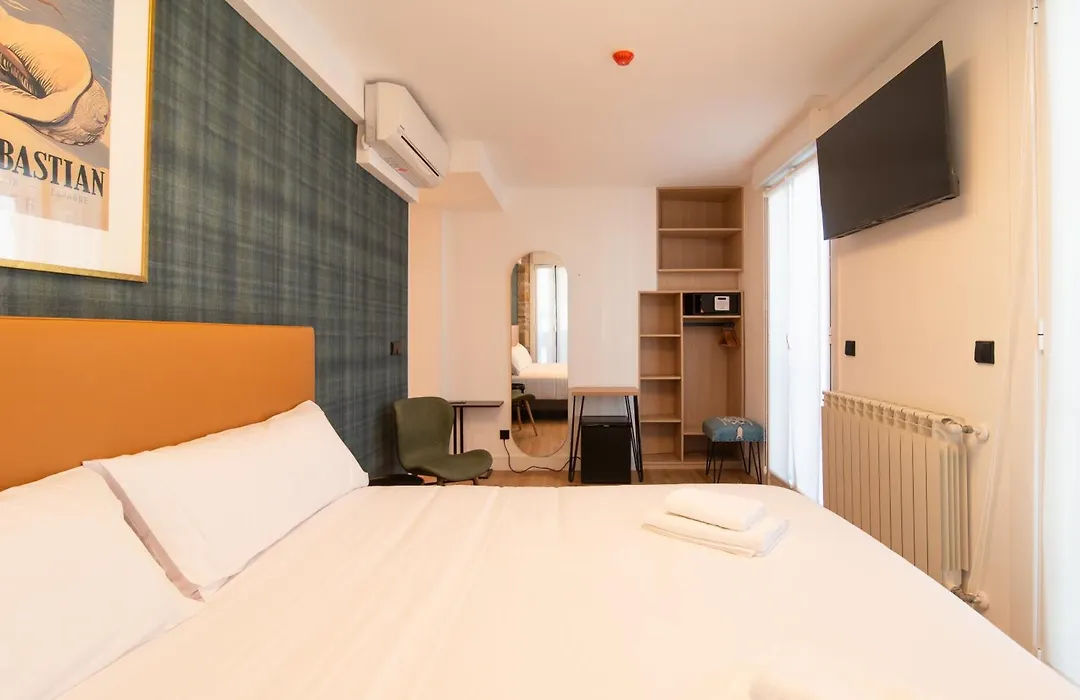 Boulevard Roomss-1