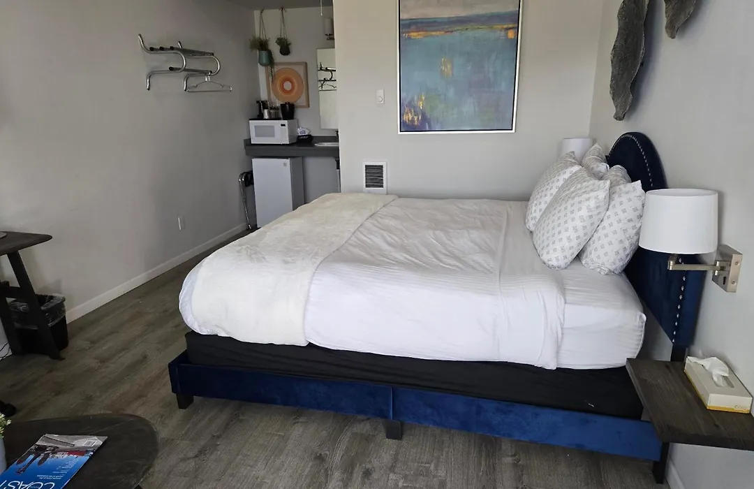 Americas Best Value Inn Ocean Shores (Adults Only)-1