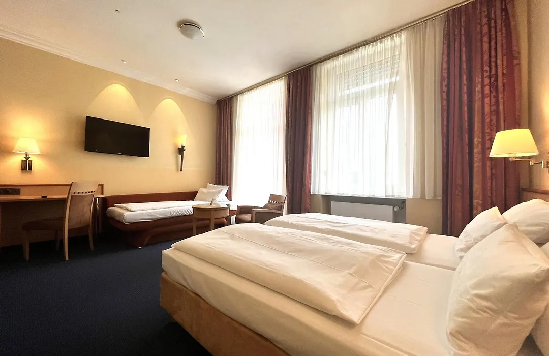 Hotel Mack-1