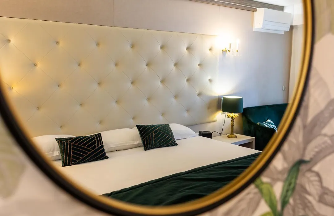Hotel Le Fouquet's-1