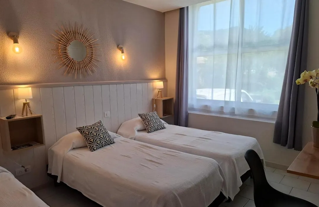 Hotel Les Bellugues-1