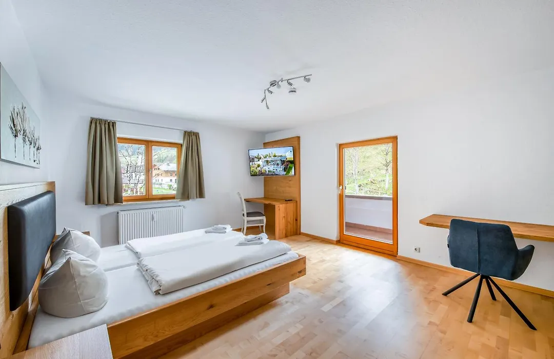 Hotel Nuss-1