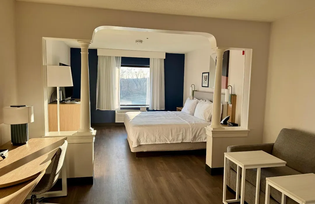 Spark By Hilton Woburn Boston-1