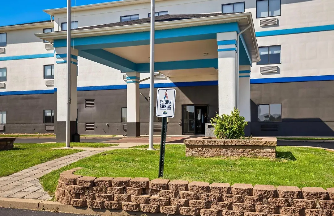 Days Inn By Wyndham Collinsville St Louis-1
