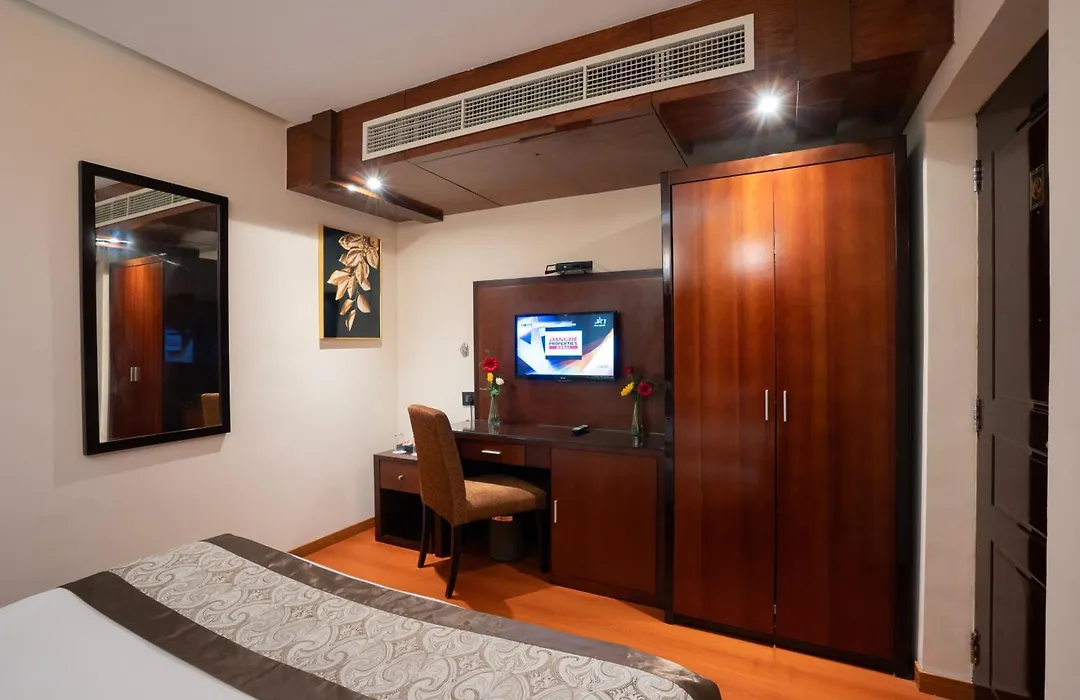 Park Avenue Hotel Nungambakkam-1