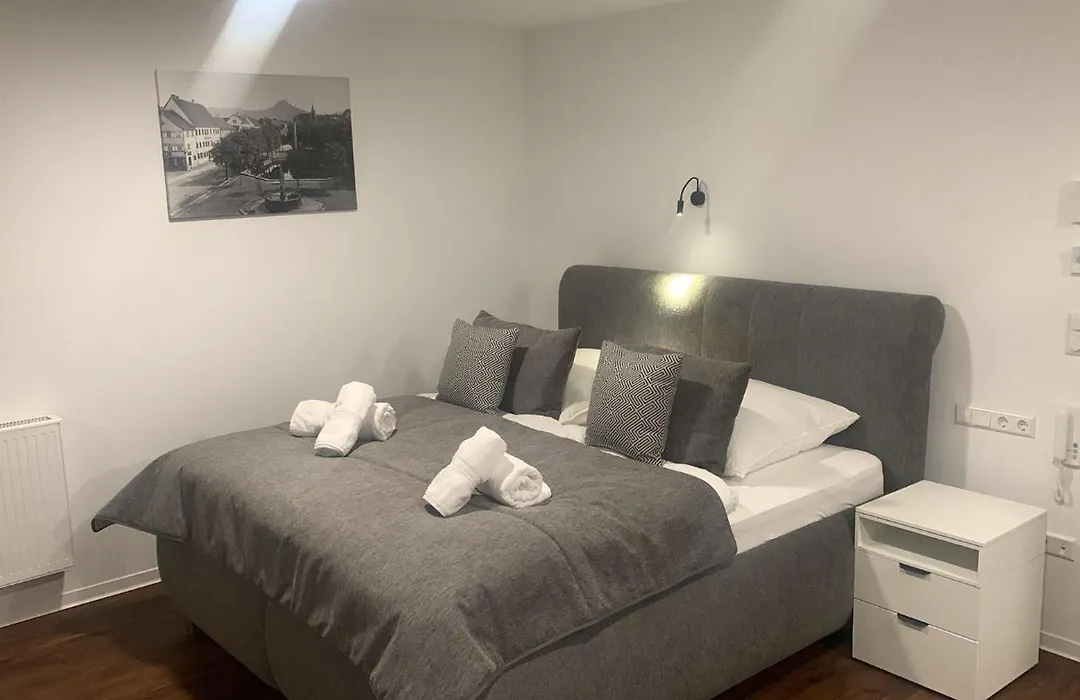 Hotel am Schlossplatz-1