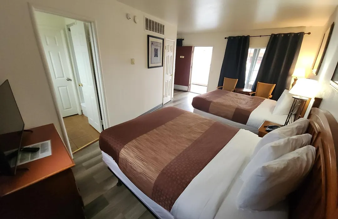 North Coast Inn-1