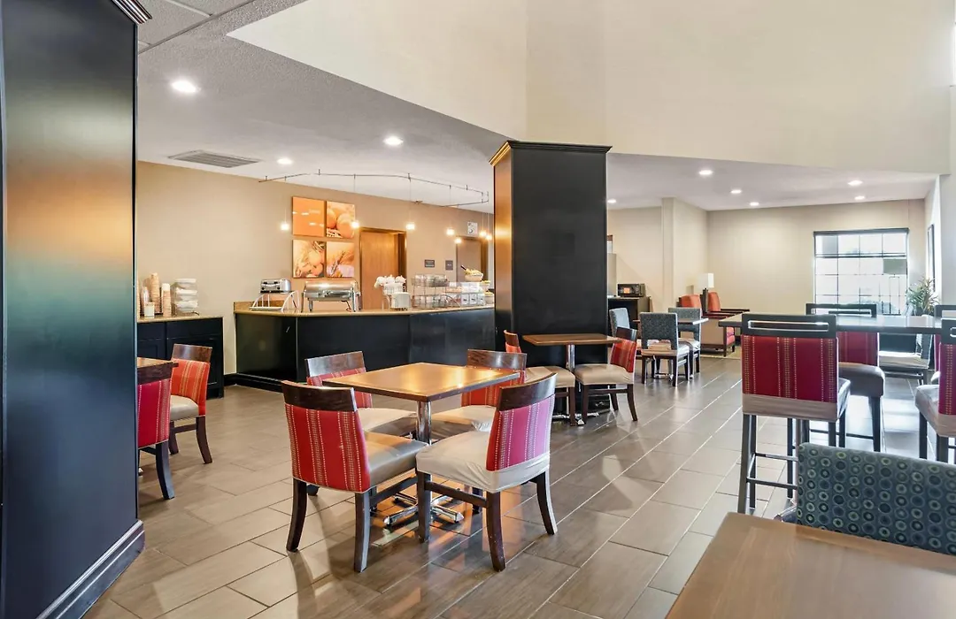 Comfort Suites Monroe-1