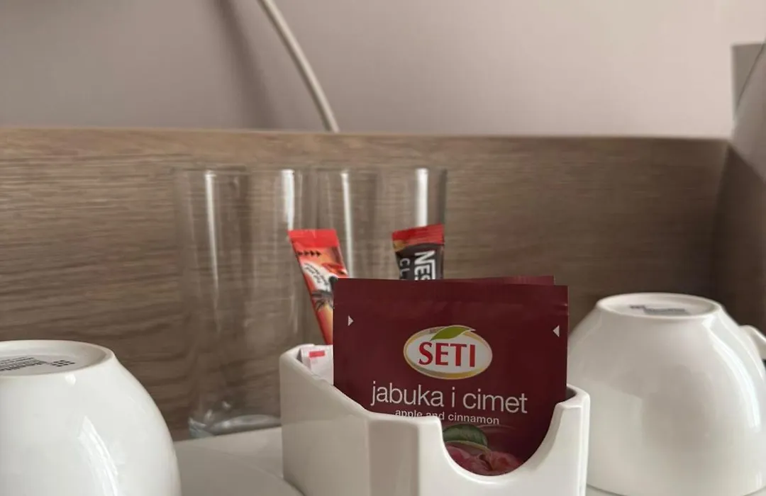 Hotel VIP-1