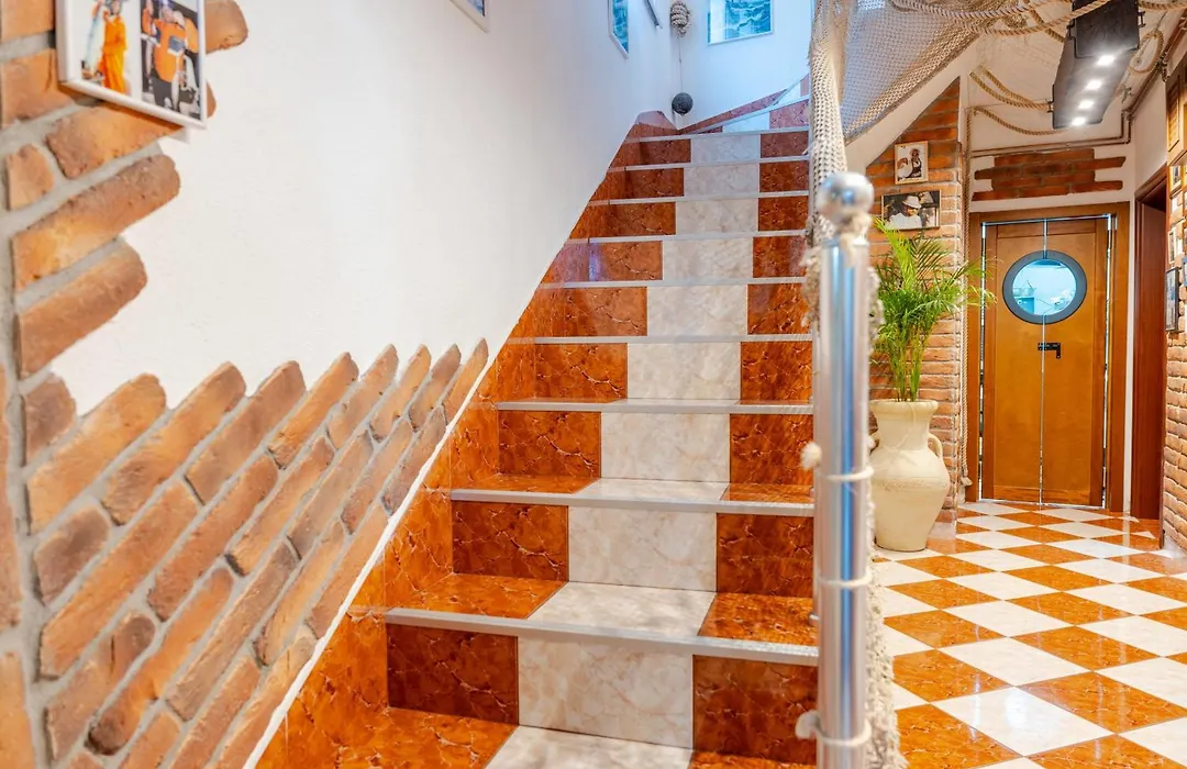 Guest House Vucicevic-1