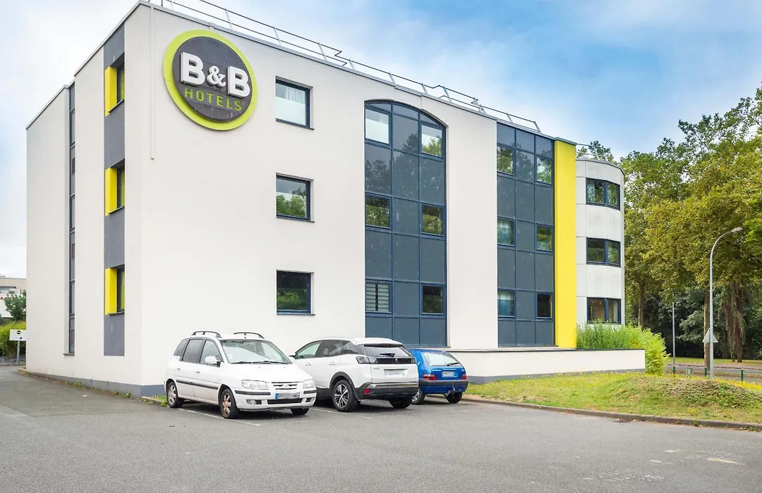B&B HOTEL Cholet Sud-1