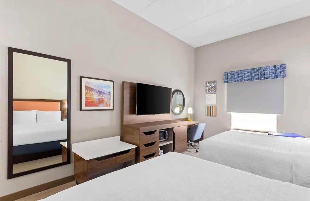 Hampton Inn & Suites Bolingbrook-1