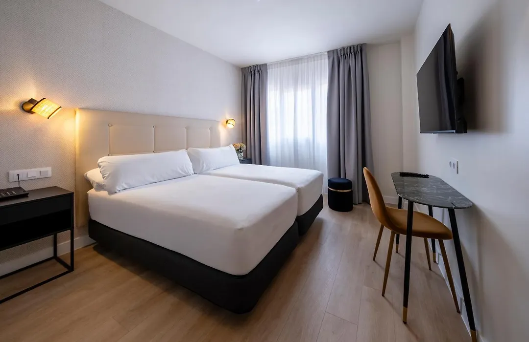 Hotel Cisneros-1