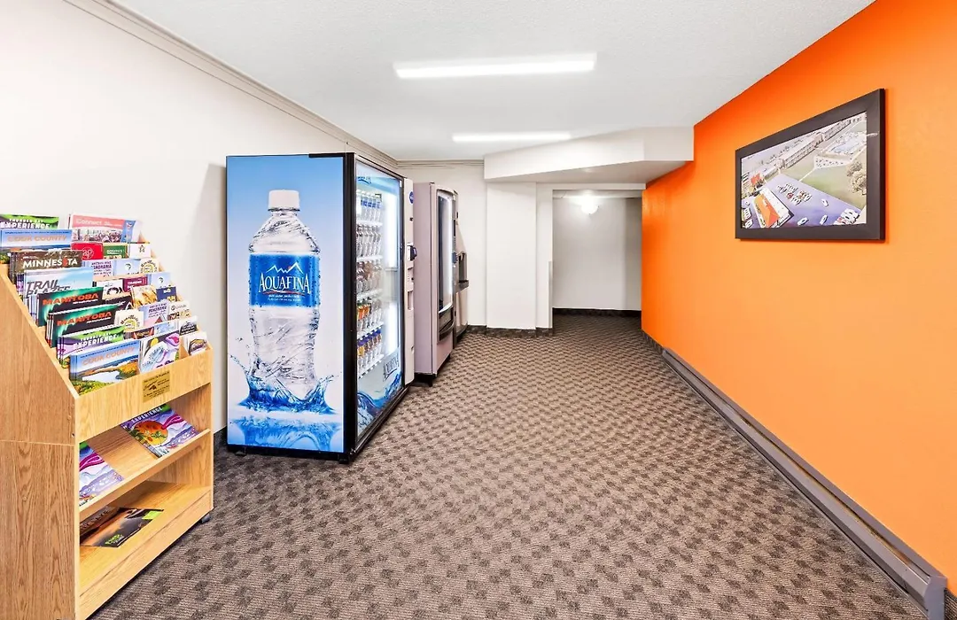Howard Johnson By Wyndham Thunder Bay-1