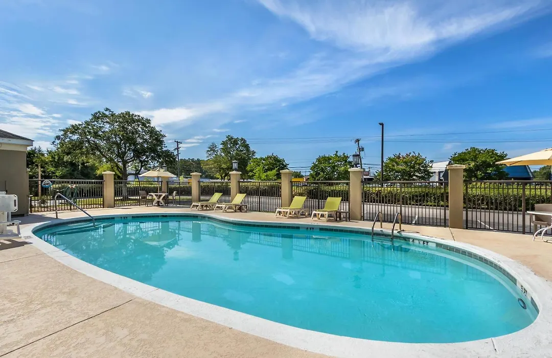 Comfort Suites Myrtle Beach Central-1