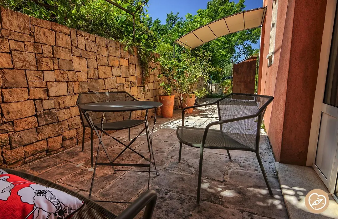 Hotel Les Restanques De Moustiers-1