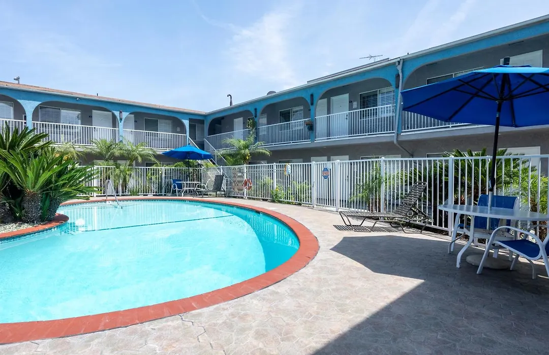 Hollywood City Inn-1