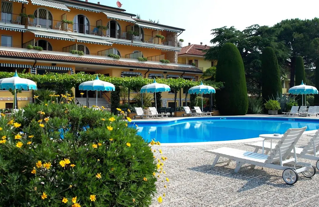 Hotel Garden-1