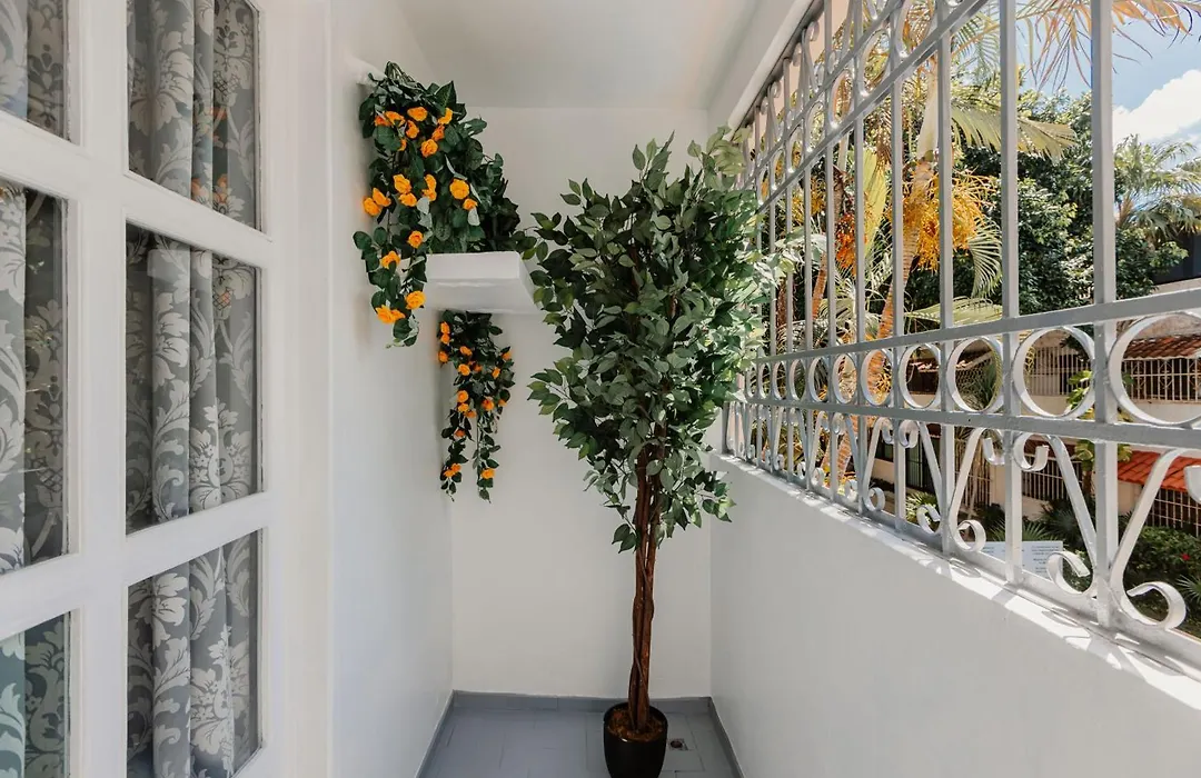 Casa Blanca Boutique & Organic-1