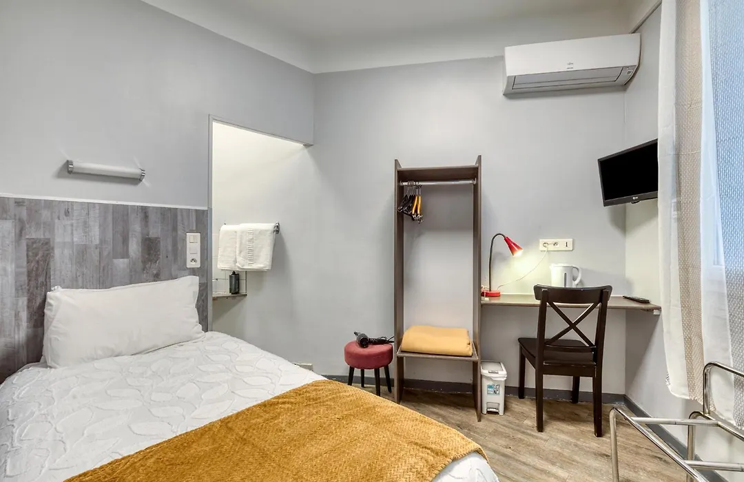 Hôtel Mistral Saint Roch-1