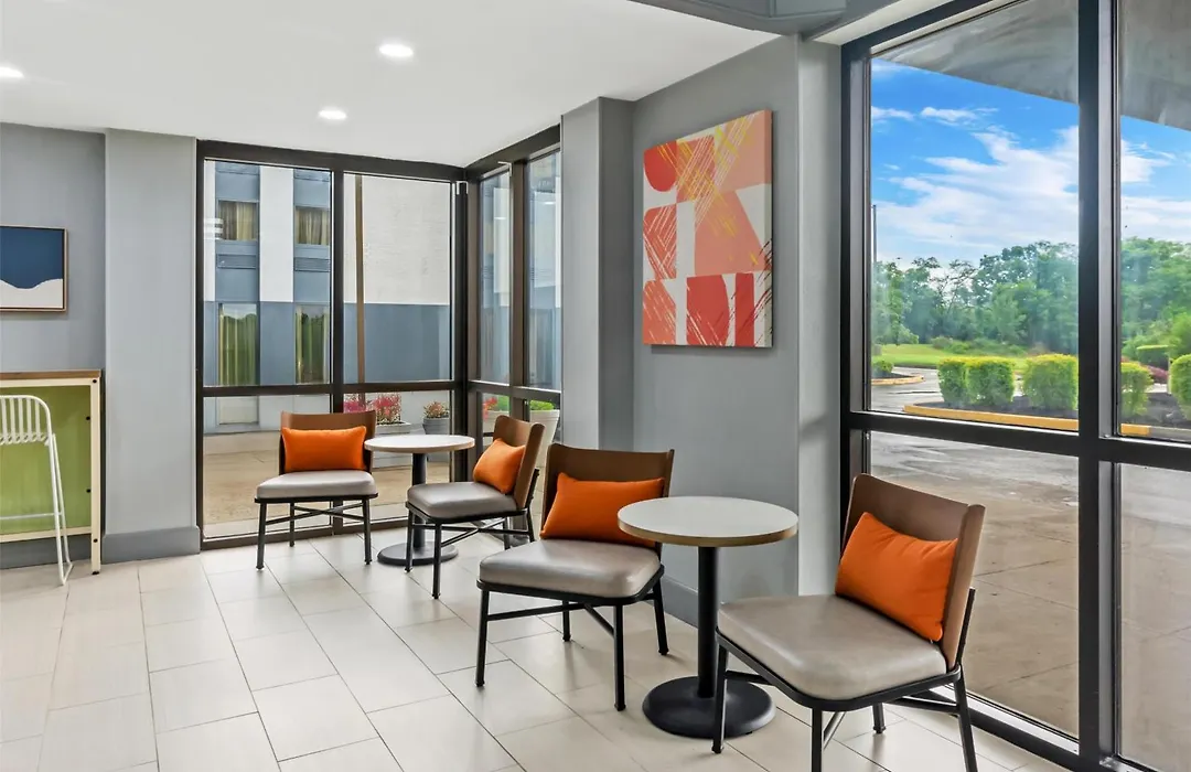 Spark By Hilton Lexington Hamburg-1