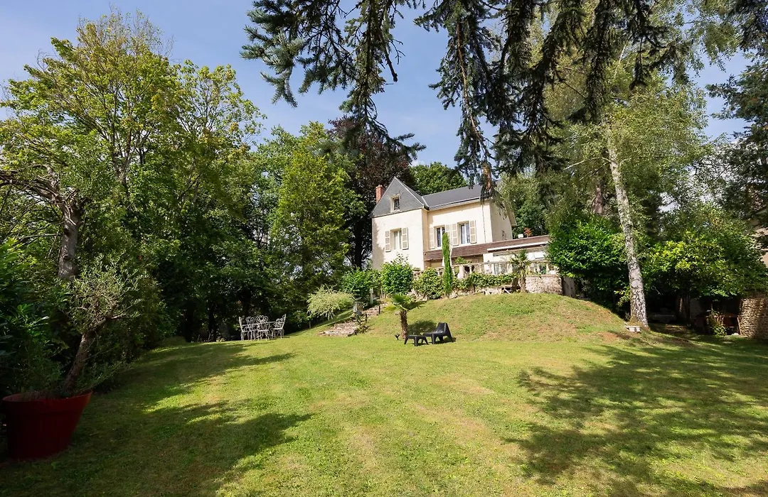 VILLA NOTRE DAME face au Château fort-1