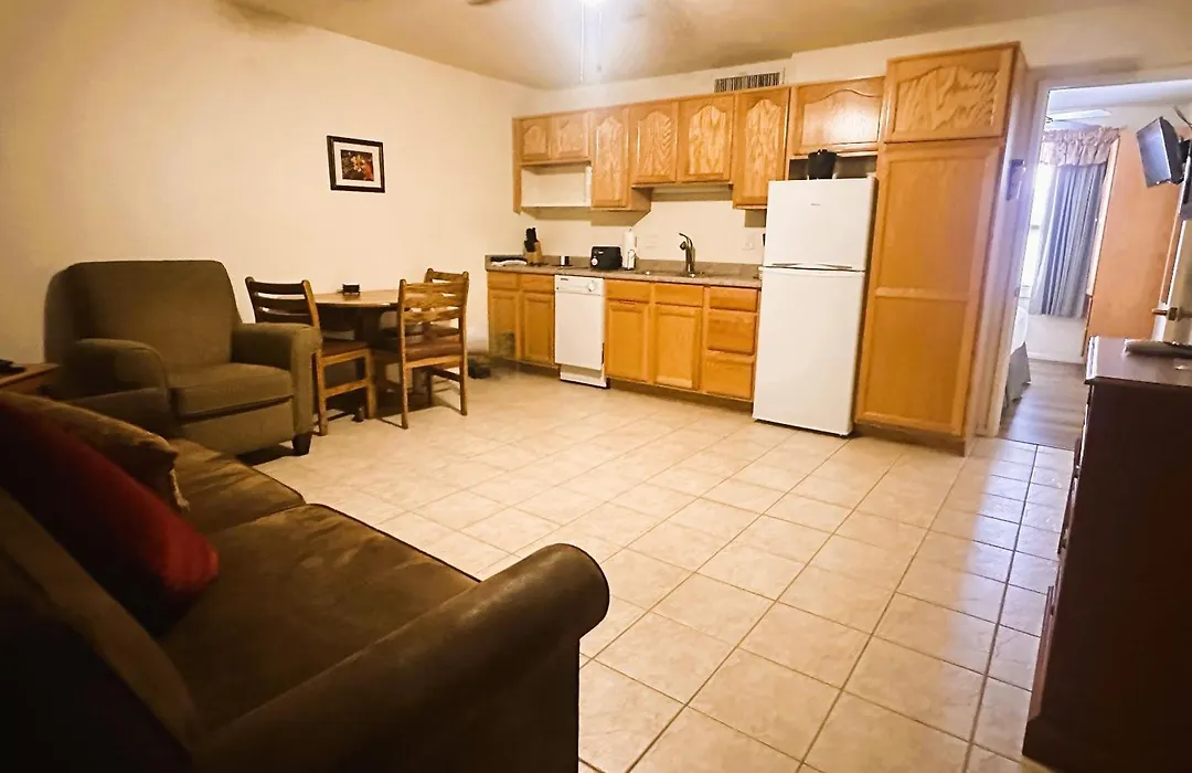 Roundhouse Resort-1