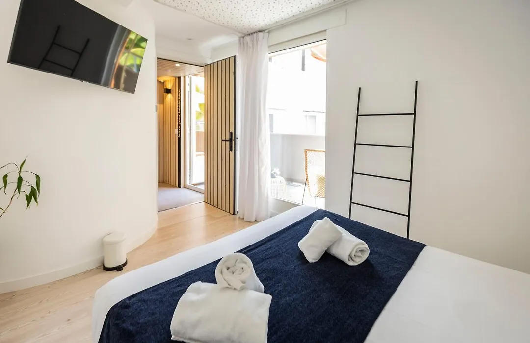 Hostel Charino-1